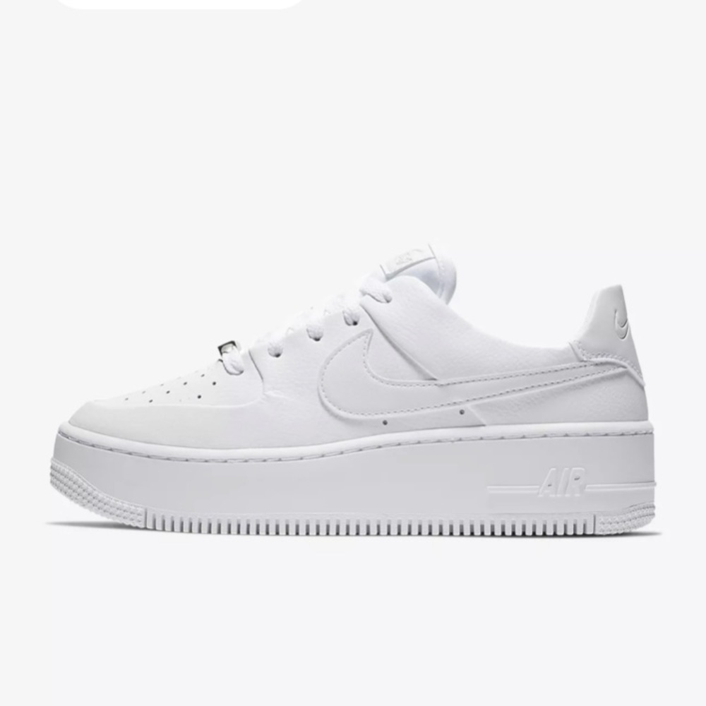 NWT Nike Airforce 1 Sage Low AF1 Platform